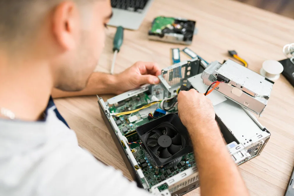 Comprehensive Tablet Repair Services - 爱游戏